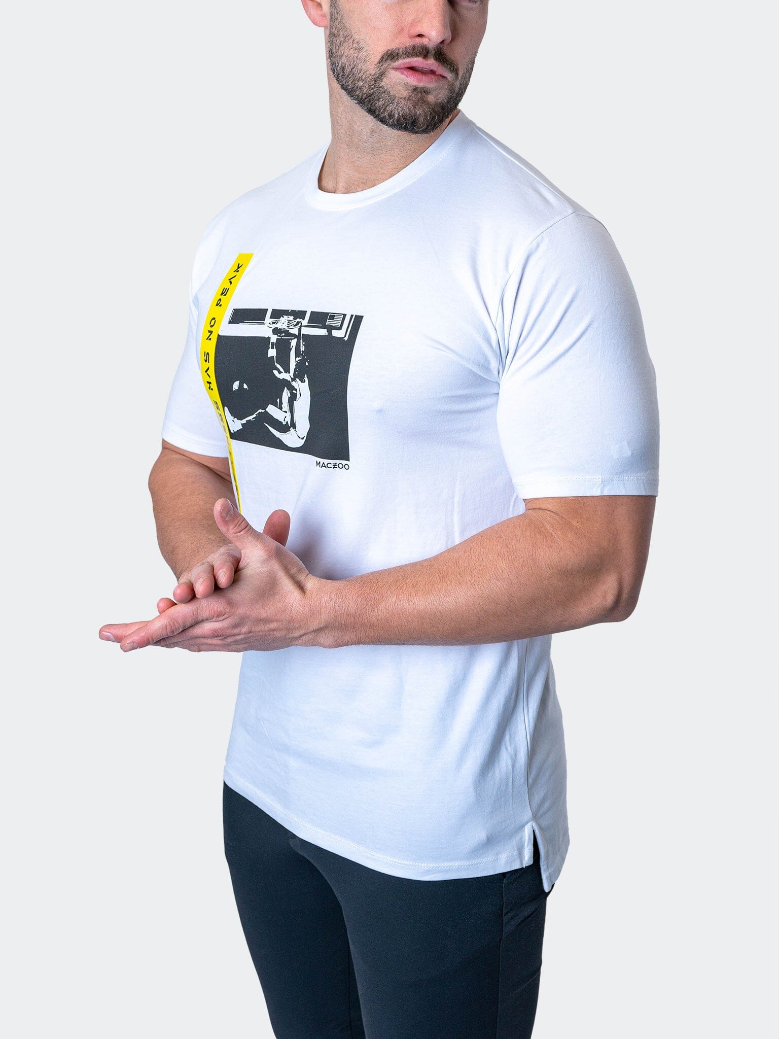 

Футболка Legend White MACEOO
