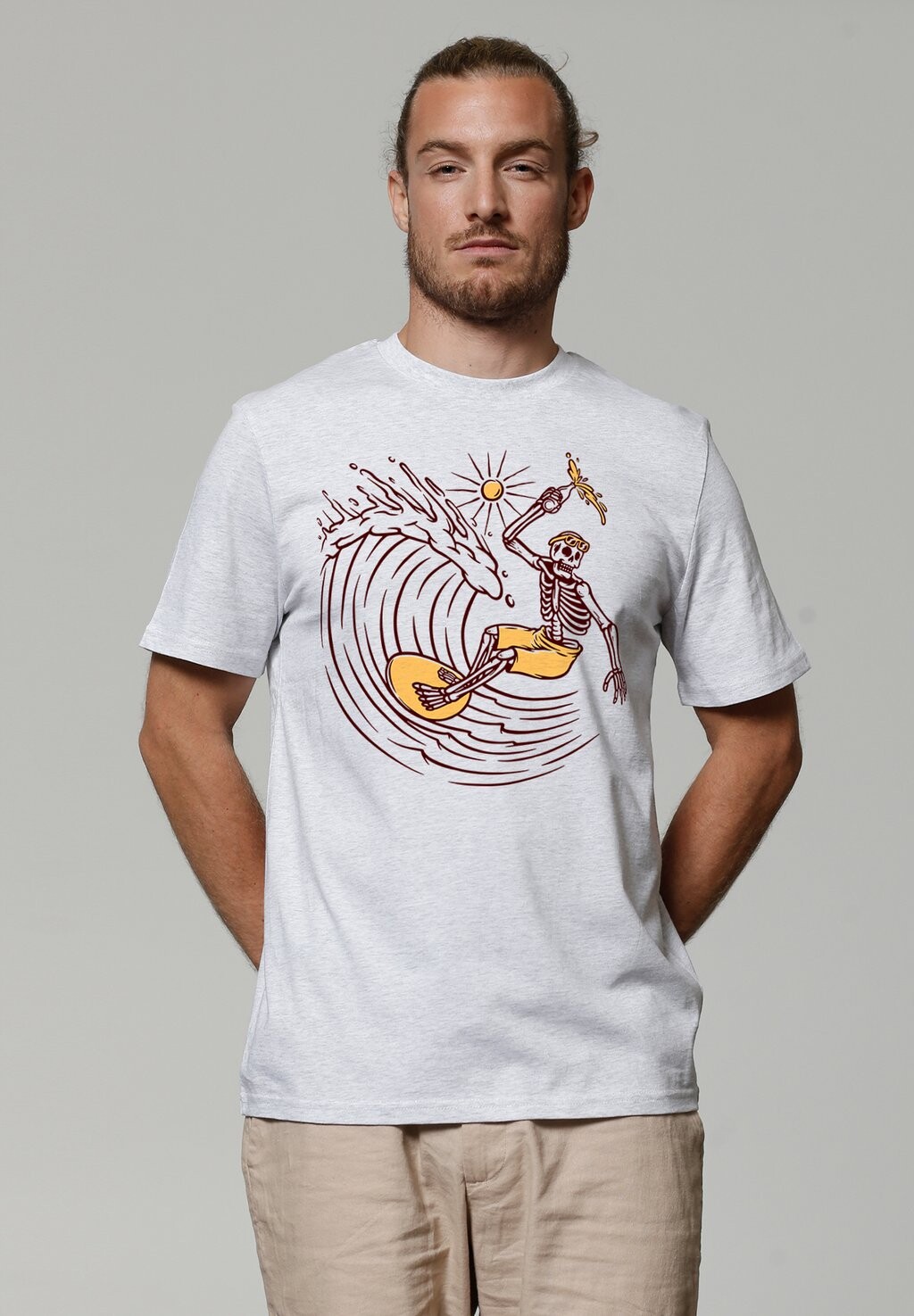 

Футболка с принтом SURFING FOR LIFE watapparel, серый