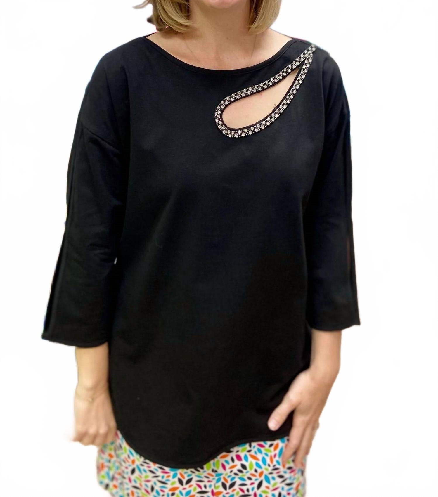 

Cut Front Top In Black Ravel