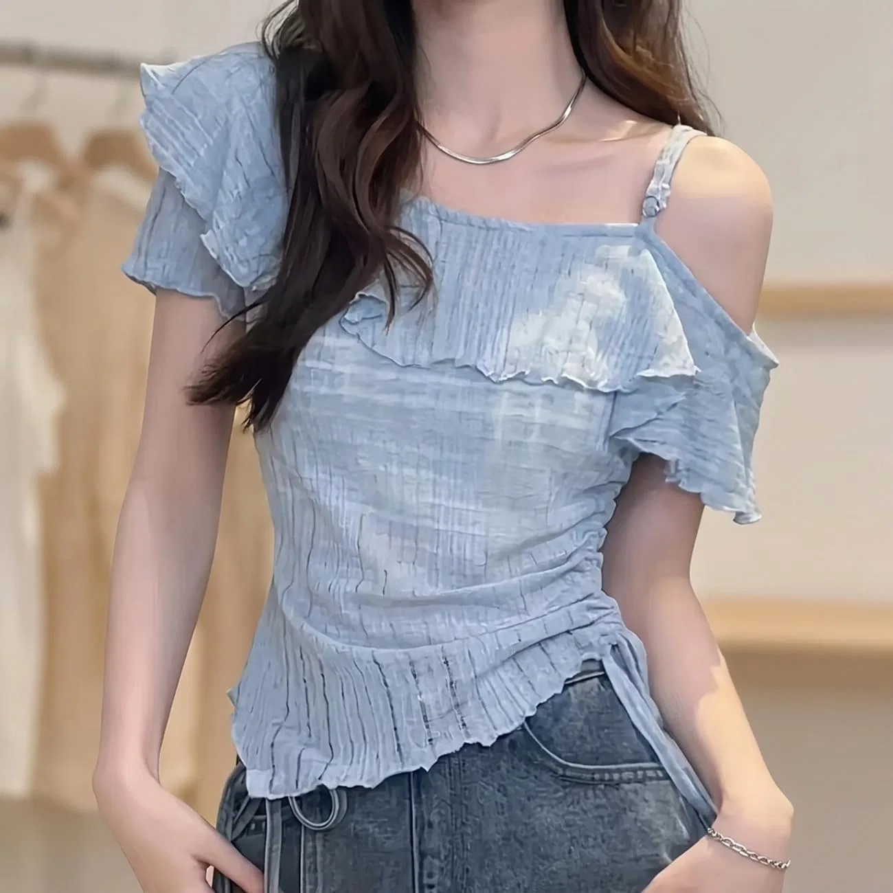 Блуза с рюшами, асимметричная, Off Shoulder, абрикосовый — фото 2