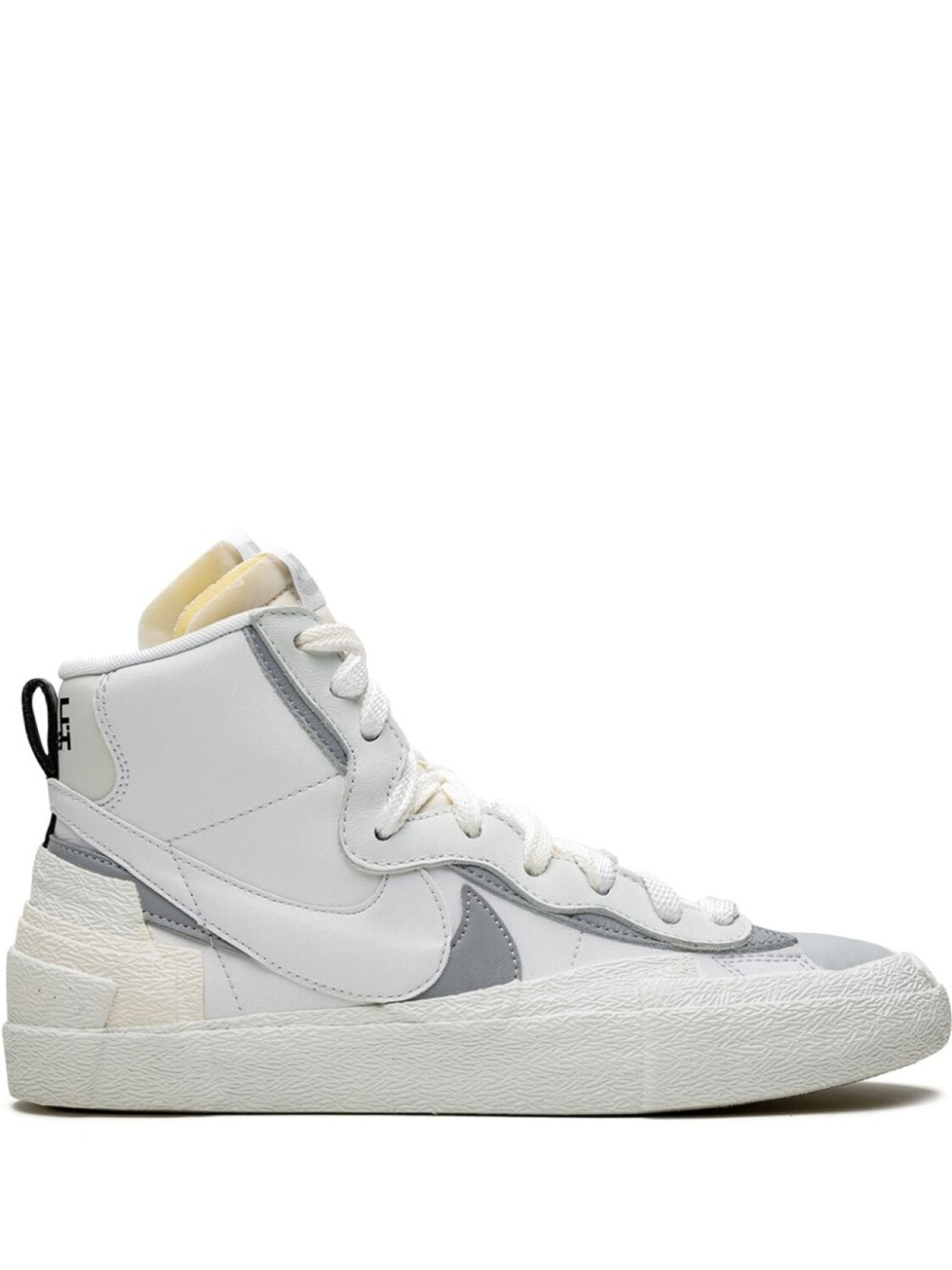 

Nike высокие кеды Blazer Mid из коллаборации с Sacai, белый