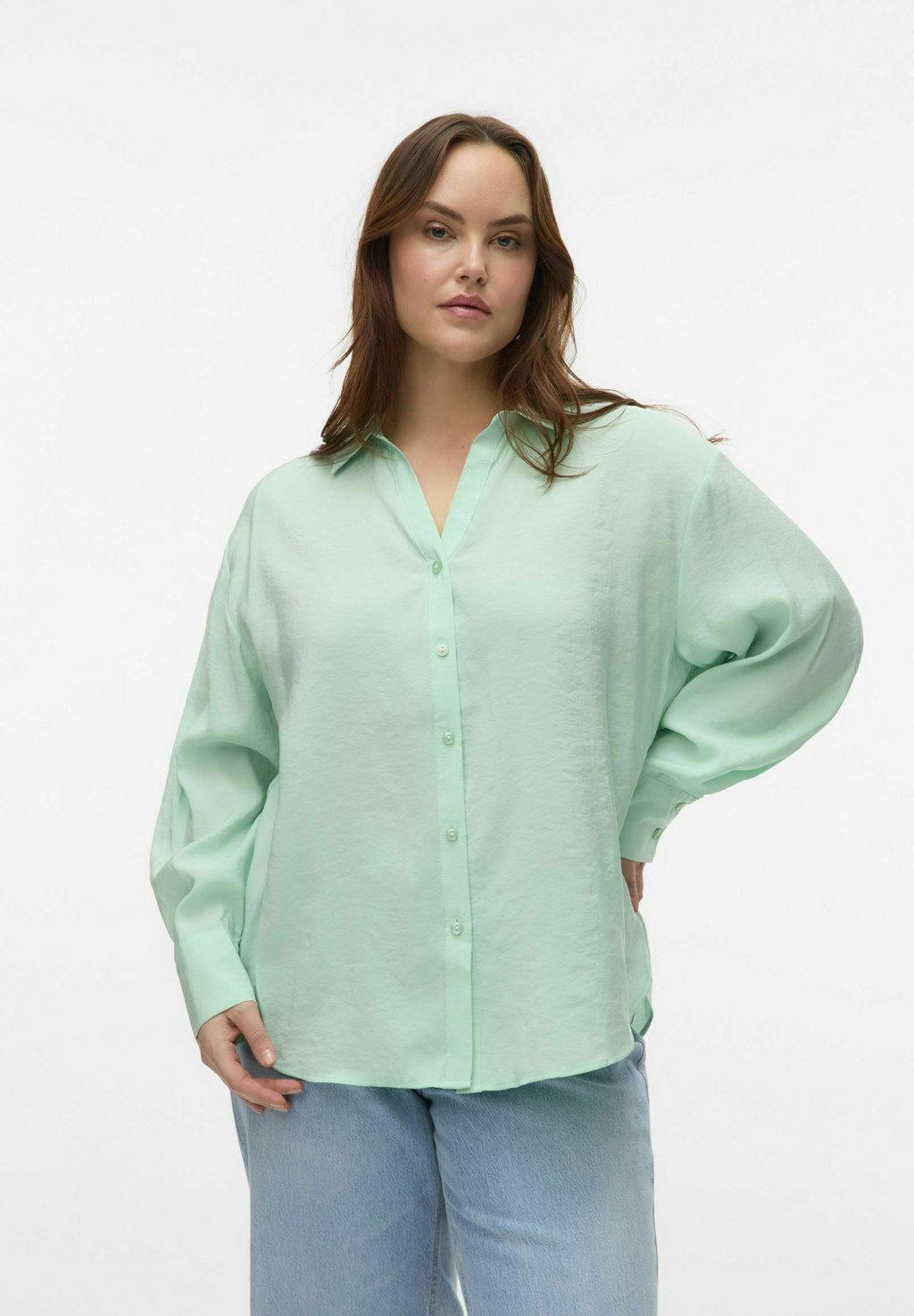 

Рубашка QUEENY Vero Moda Curve, зеленый