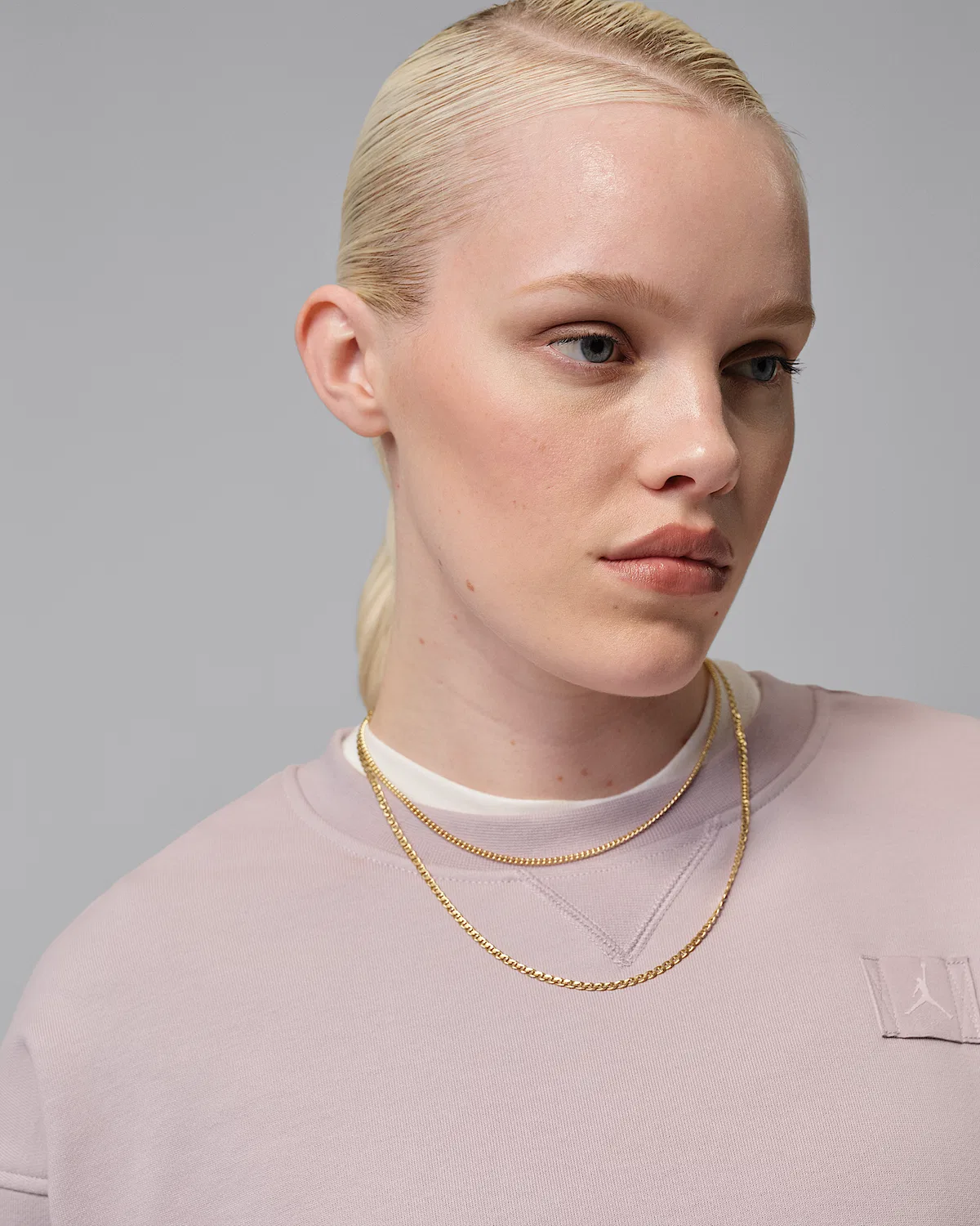 Женская укороченная толстовка с круглым вырезом Jordan Flight Fleece, Particle Rose/Barely Rose — фото 3