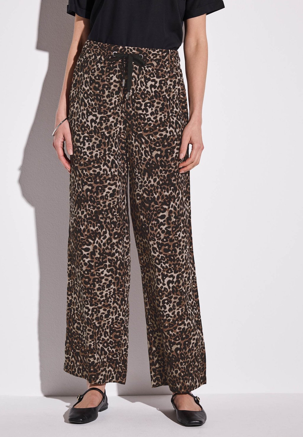

Спортивные штаны GEMUSTERTE WIDE LEG Street One, цвет Braun