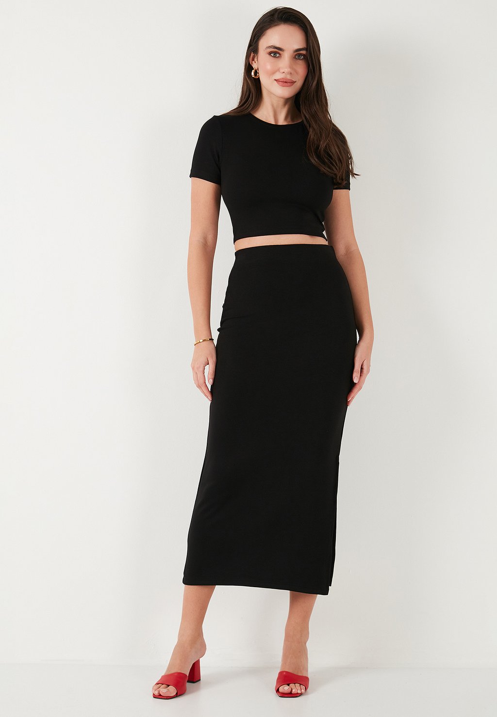 

Базовая футболка SLIM FIT SET - Pencil skirt LELA, черный