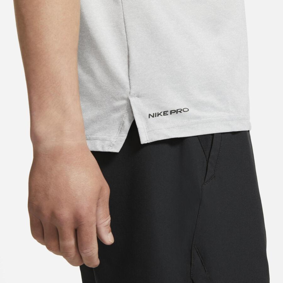 Мужская спортивная футболка Nike Pro Dri-FIT — фото 3