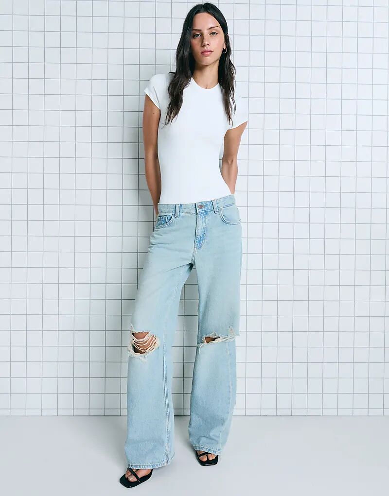 

Джинсы Bershka Ripped с широкими штанинами, средне-синего цвета