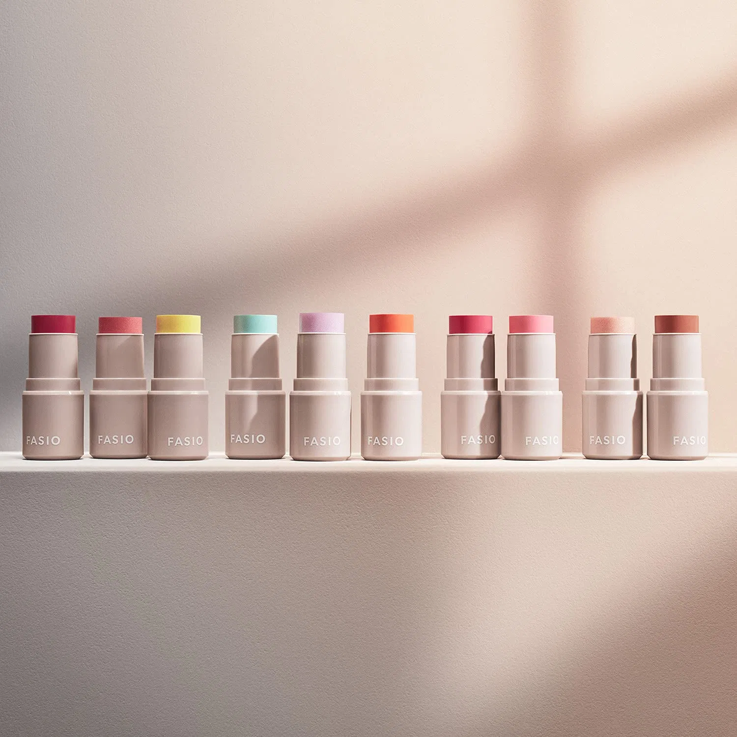 Многофункциональный стик для лица «Multi Face Stick 09 Glowy Veil» от Fasio Fasio — фото 2