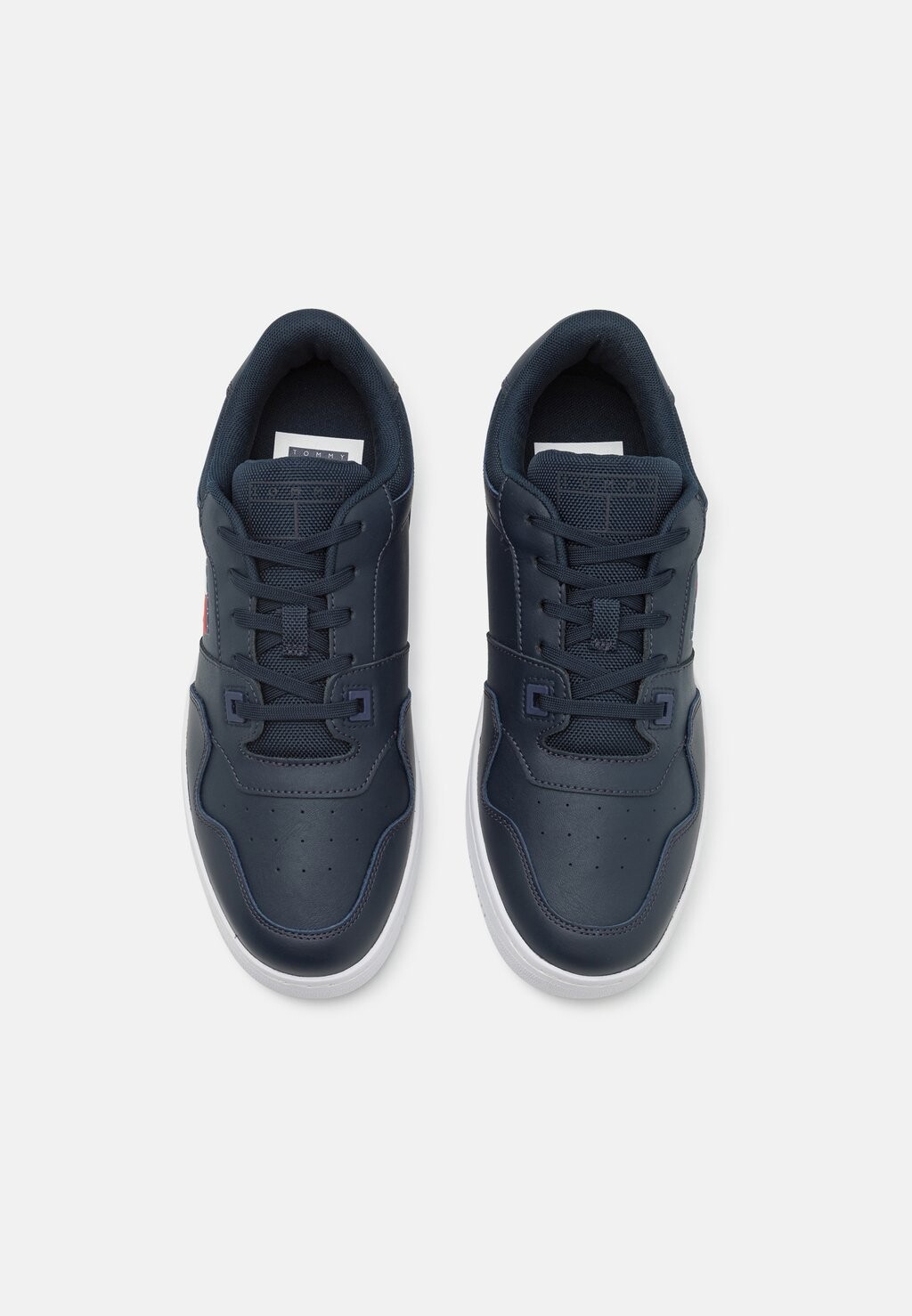 

Кроссовки на шнуровке RETRO BASKET Tommy Hilfiger, темно-синий