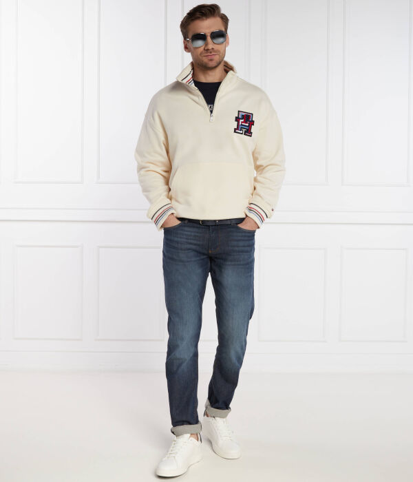 Свитер с монограммой, застежка-молния 1/4 Oversize fit Tommy Hilfiger, экрю — фото 2
