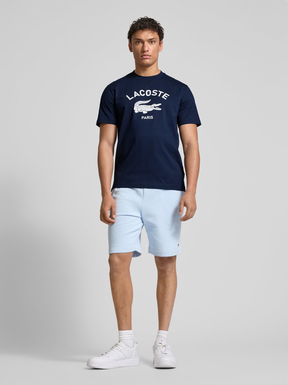 

Футболка с этикеткой Lacoste, темно-синий