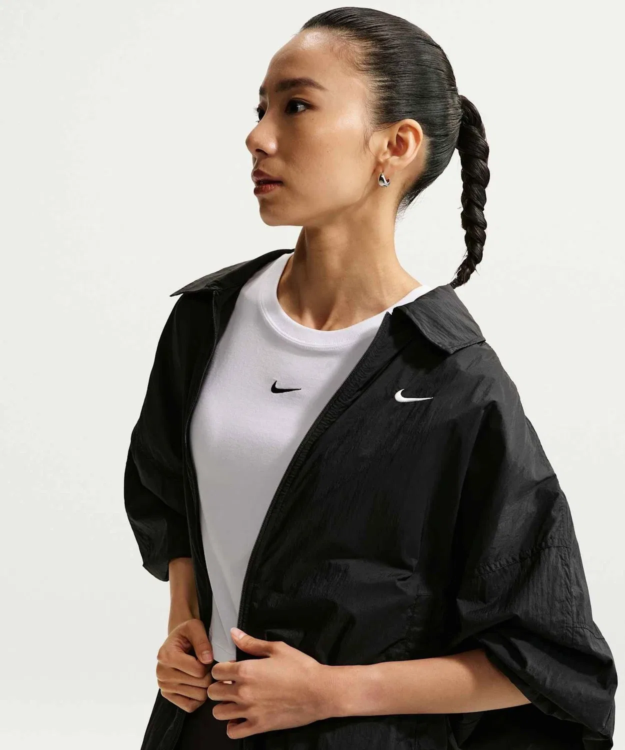 Куртка Nike Sportswear Women's Oversized Lightweight UV Jacket, чёрная