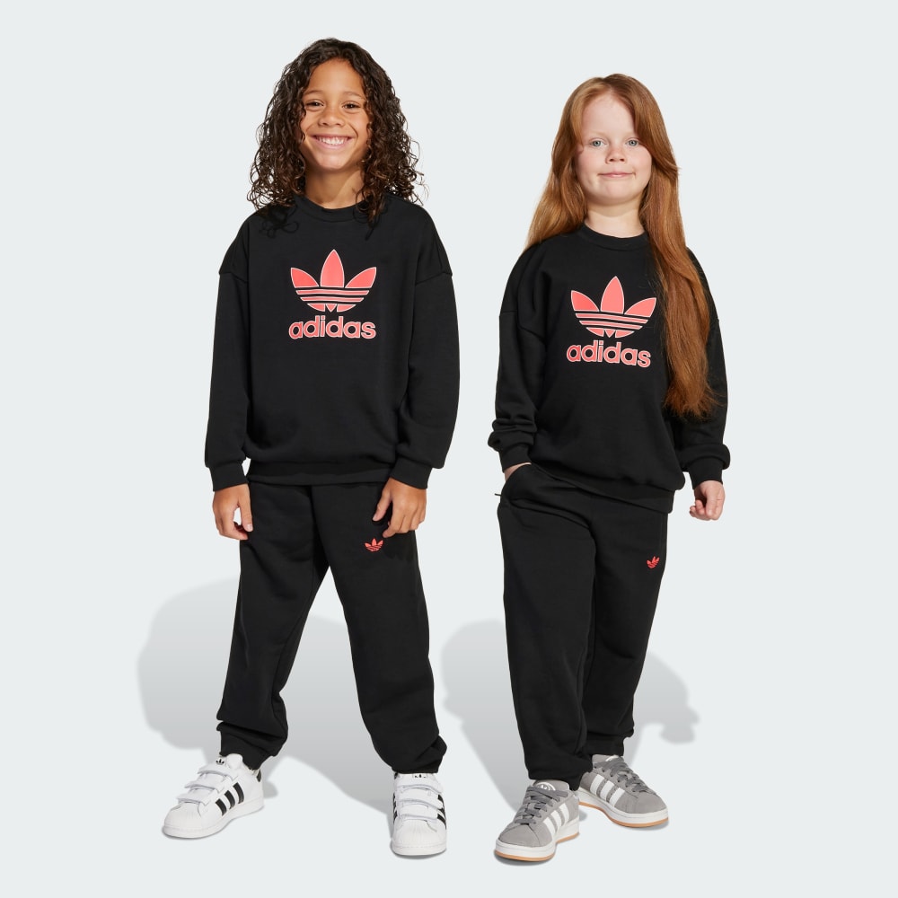 

Спортивный костюм Adidas Crew Set Kids, черный