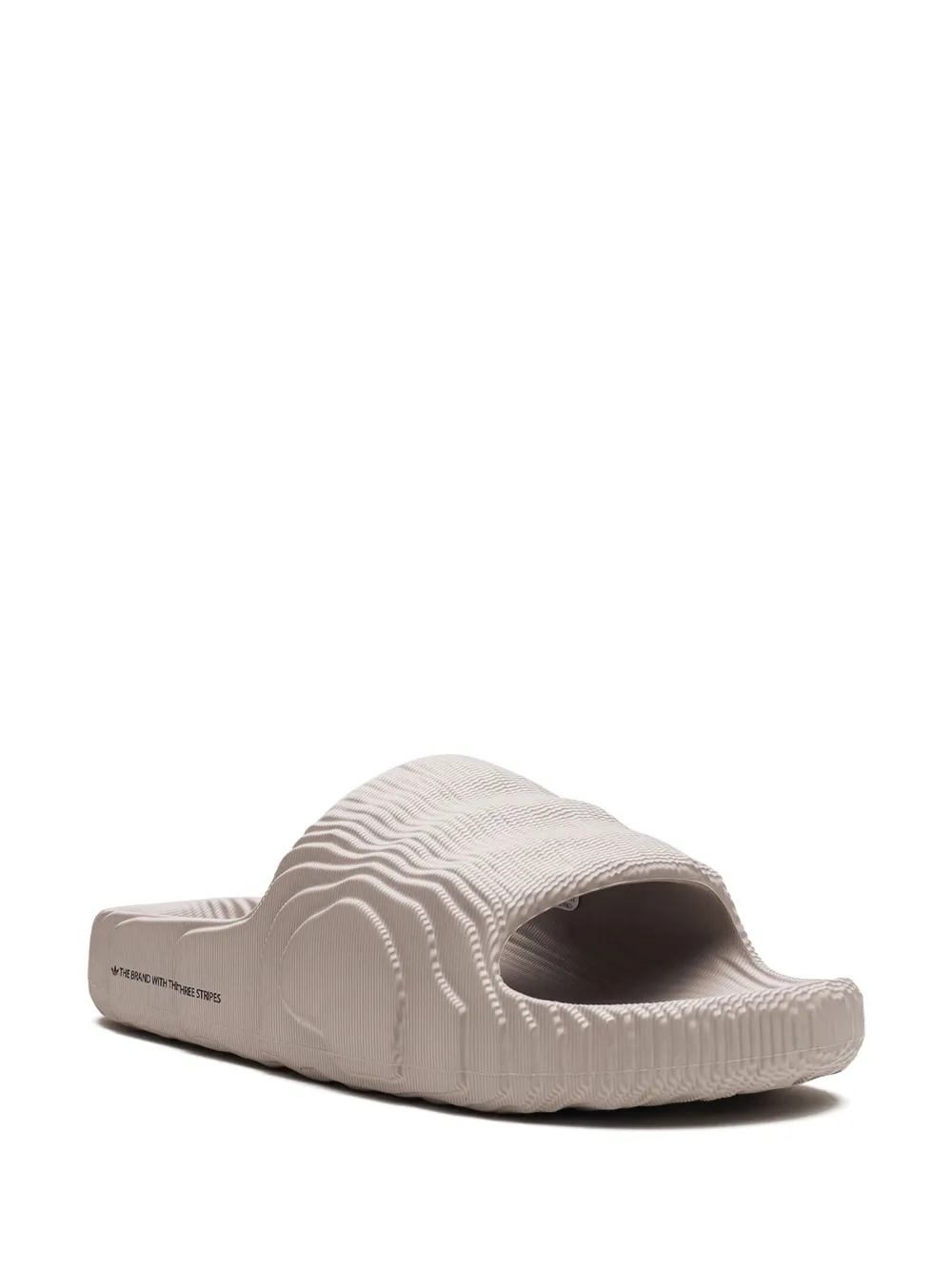 Шлепанцы Adilette 22 с тиснением Adidas, коричневый — фото 2