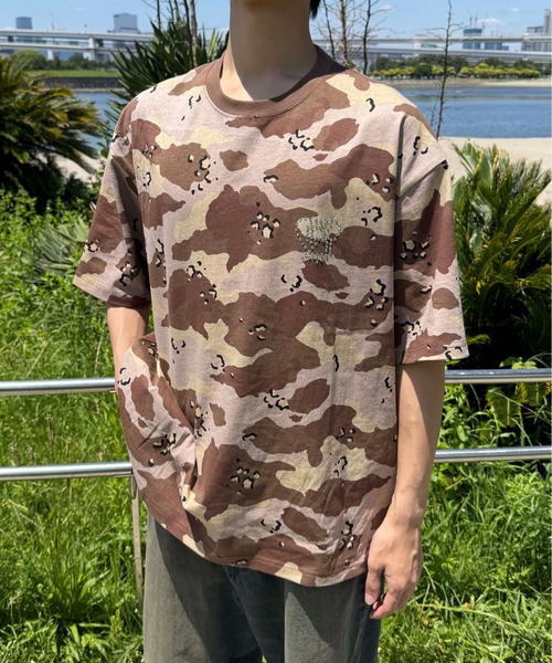 

Футболка с декором стразами Sedacle, коричневая