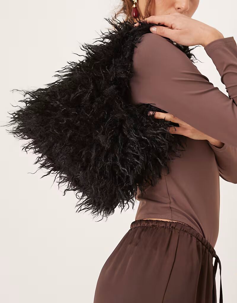 

Мини-сумка-тоут из искусственного меха с кудрявым узором черного цвета Asos Design, Черный, Мини-сумка-тоут из искусственного меха с кудрявым узором черного цвета Asos Design