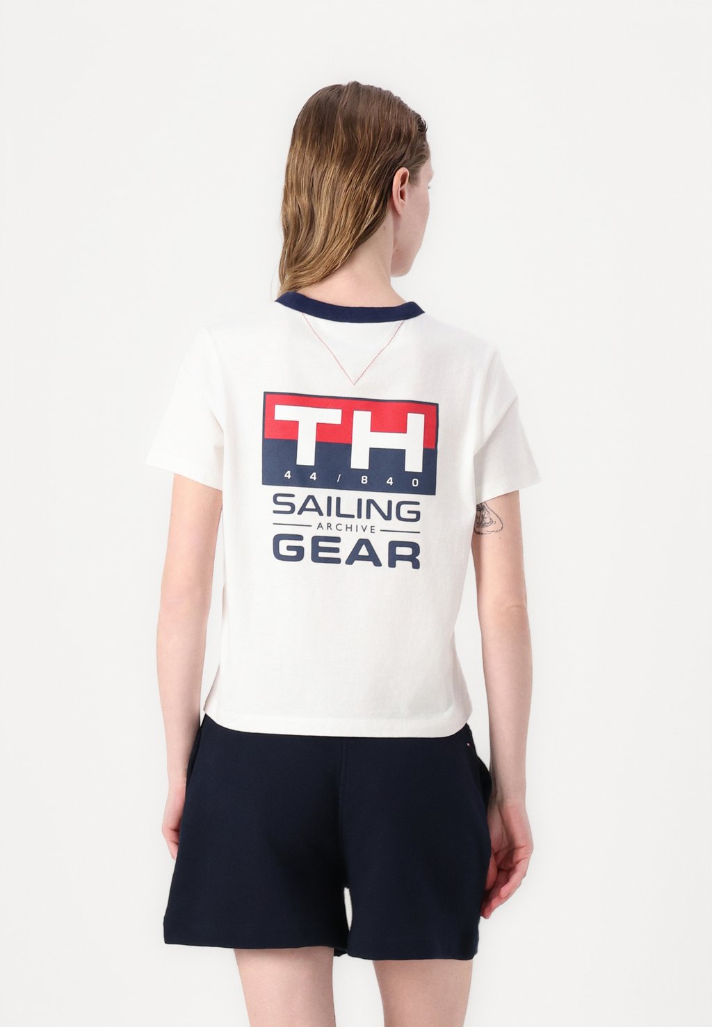 

Футболка с принтом SAILING TEE Tommy Hilfiger, кремовый