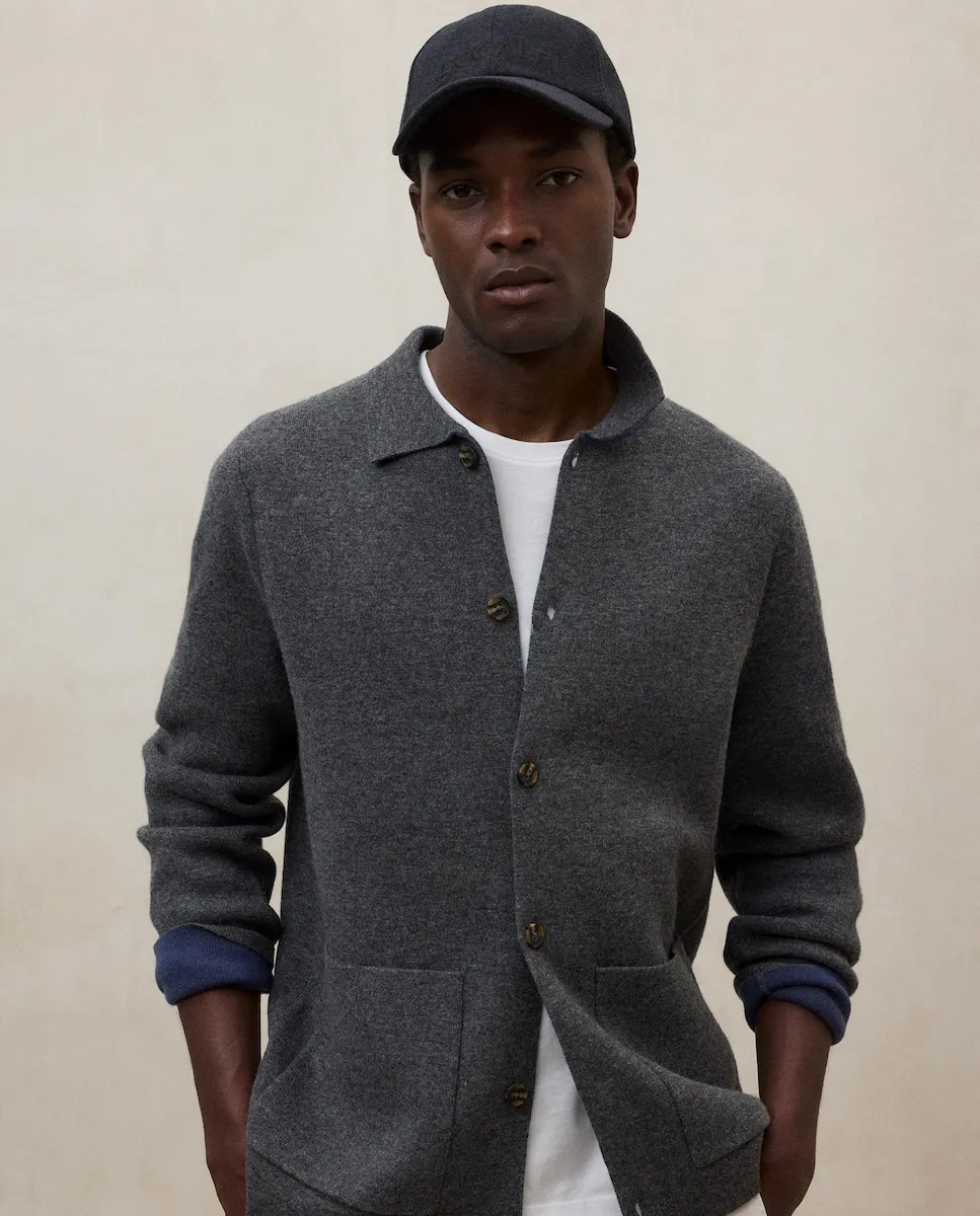 

Мужская вязаная куртка с тонкой вязкой, застежкой на пуговицы и передними карманами Ecoalf, серый