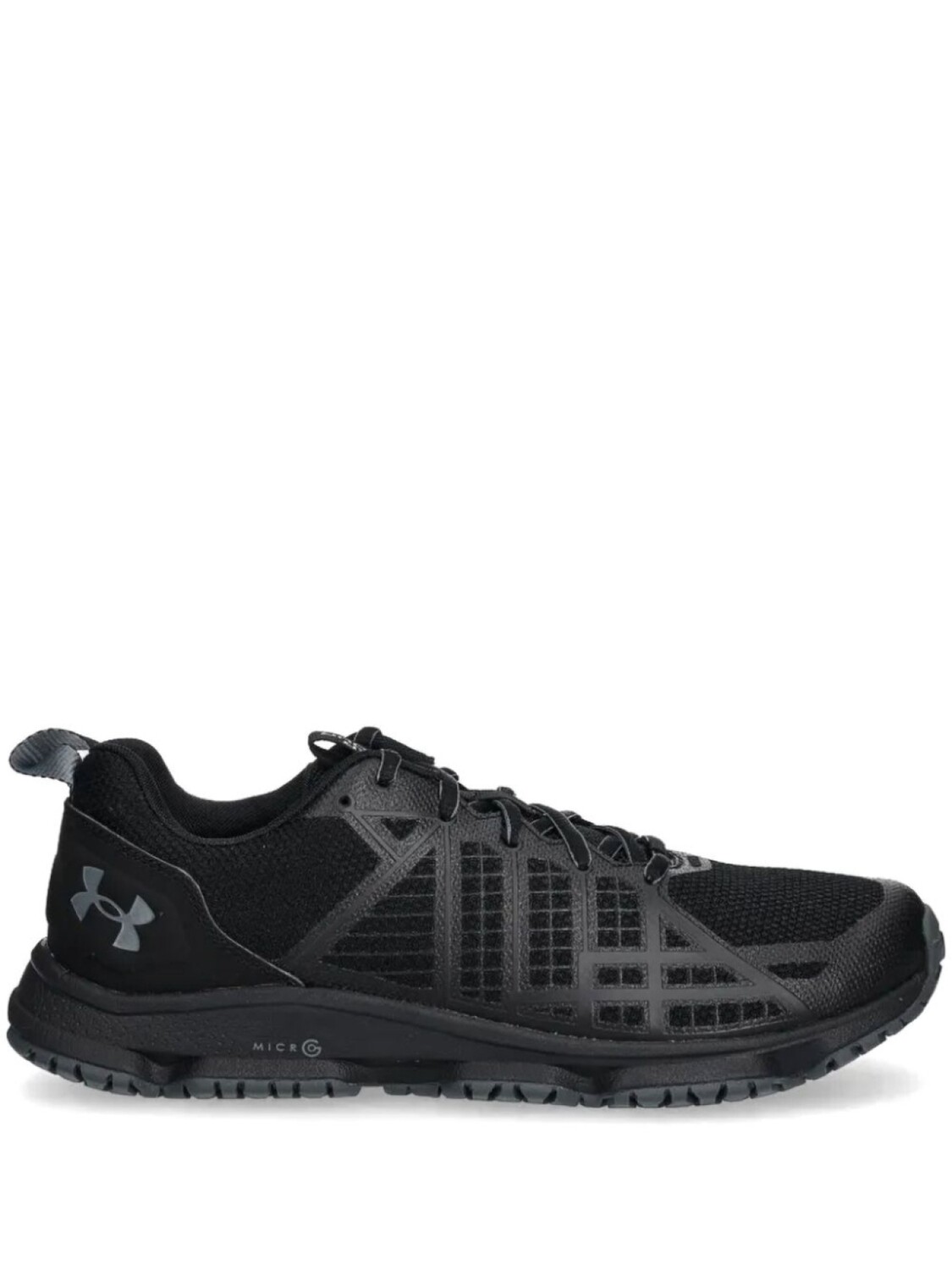 

Under Armour кроссовки Micro G Strikefast, черный