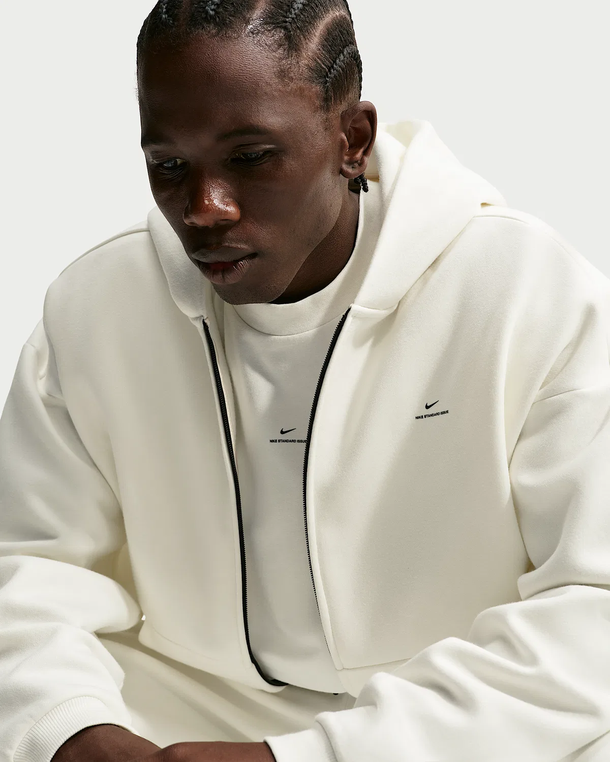 Мужская баскетбольная кофта Nike Standard Issue Therma-FIT на молнии, Sail/Black — фото 3