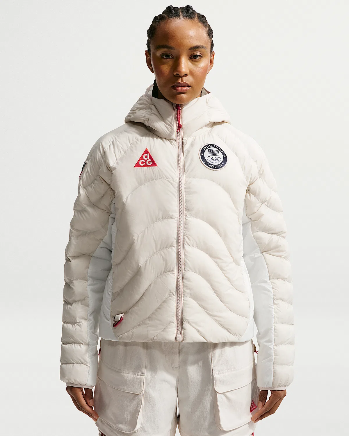 Женская куртка Therma-FIT ADV Nike ACG x United States Olympic Team, Light Orewood Brown/Summit White/Obsidian/Chile Red
