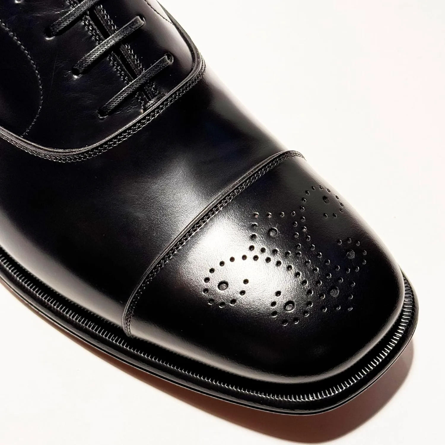 Мужские черные броги с кожаным верхом и закрытым носком Ferragamo Maxime (Salvatore), черный — фото 3