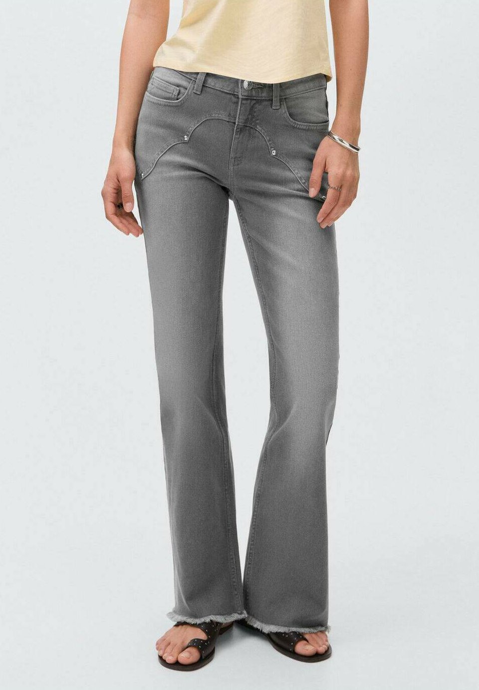 

Расклешенные джинсы Mango Kids, цвет Grey Denim