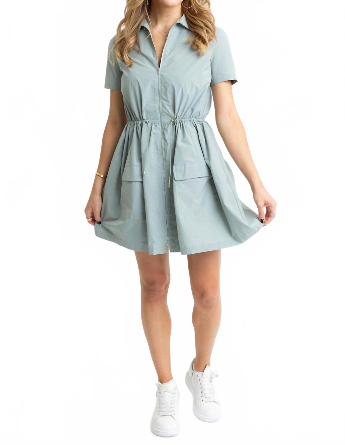 

Сплошное платье с карманами и затягивающейся талией в цвете верескового агавового зеленого Karlie