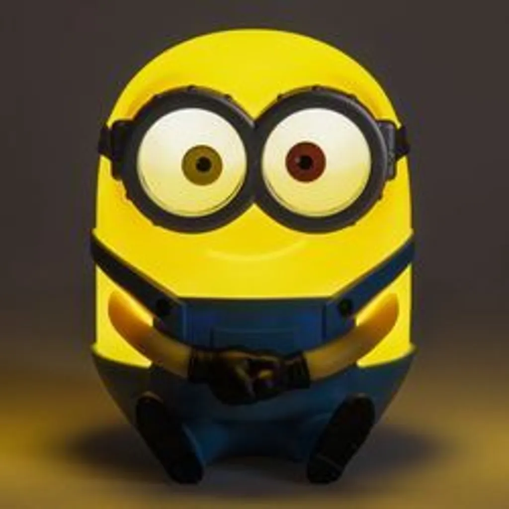 

Настольная лампа Minions