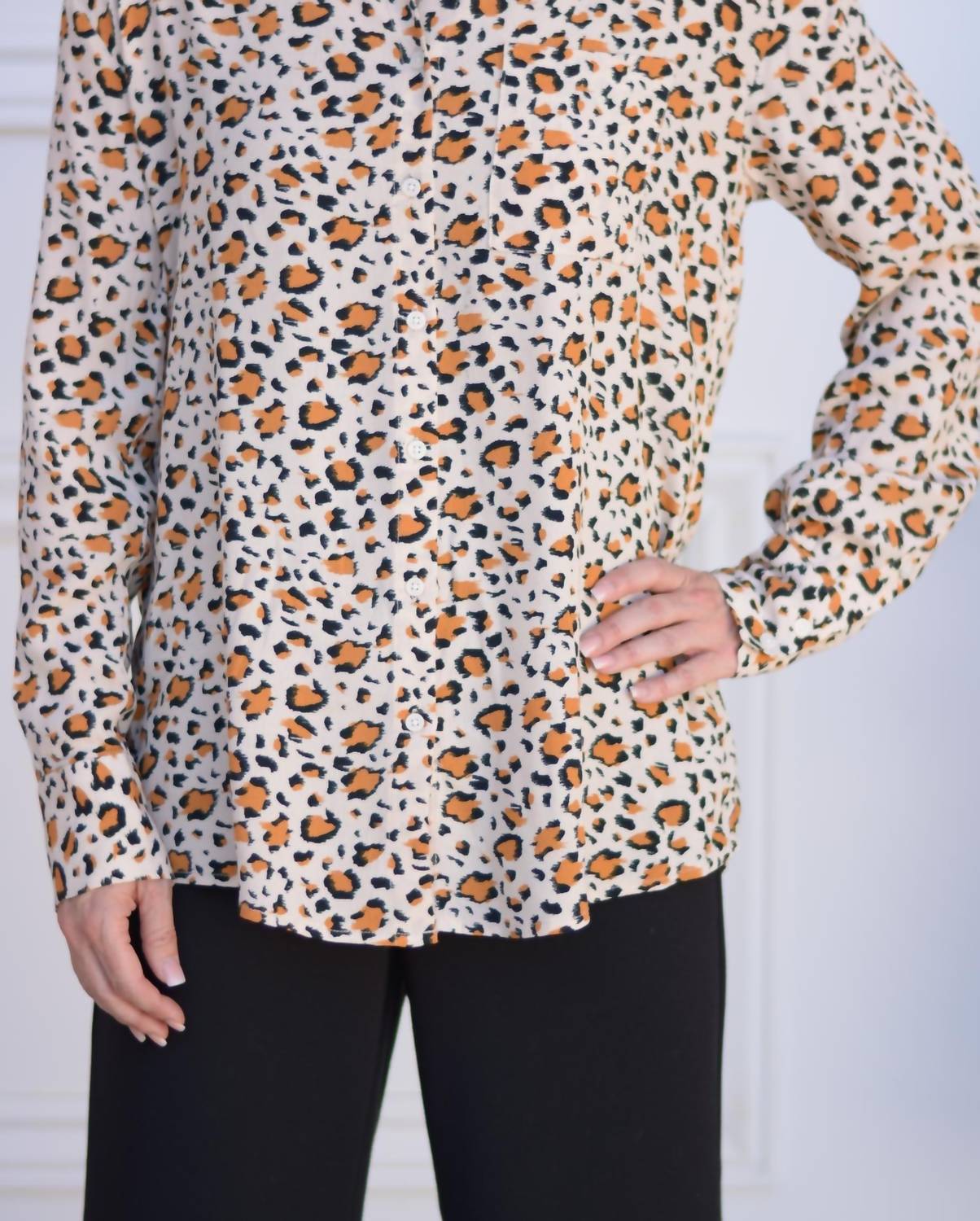 

Блузка Olivine Leopard бежевого леопардового цвета Velvet Heart