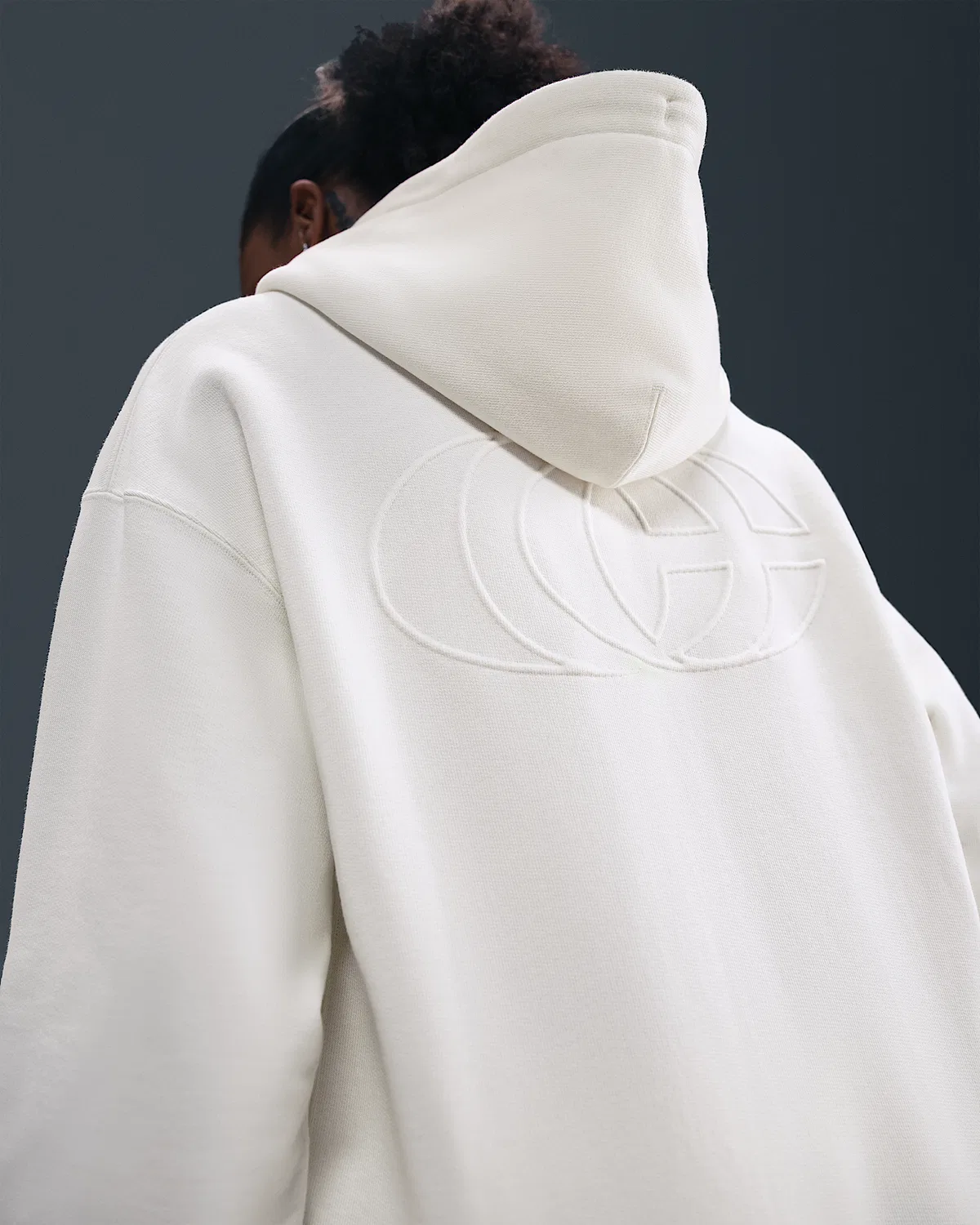 Nike Basketball Fleece Pullover Hoodie Caitlin Clark, Sail/Black — фото 4