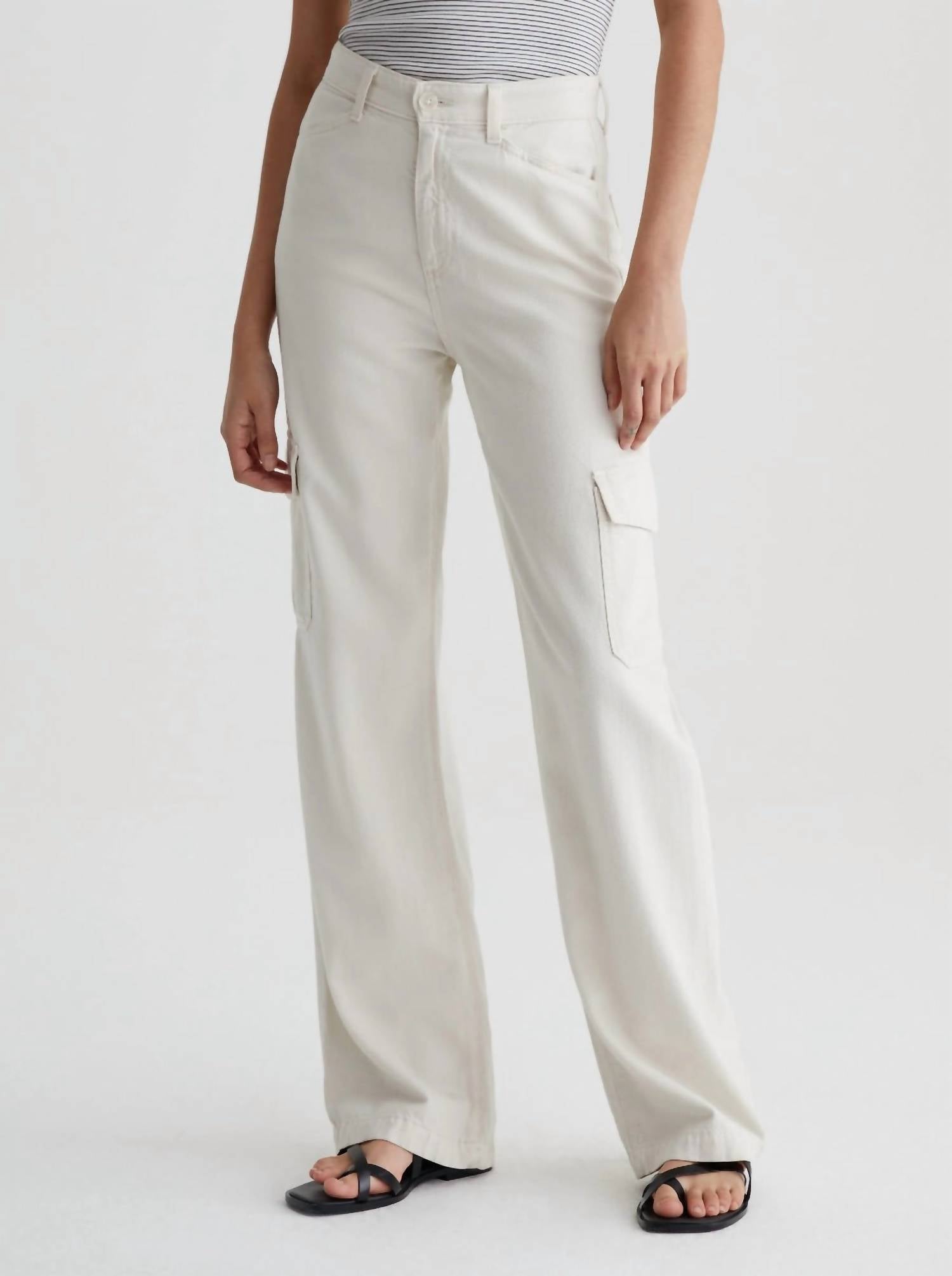 

Джинсы Gatina Wide Leg Cargo в цвете Opal Stone AG Jeans