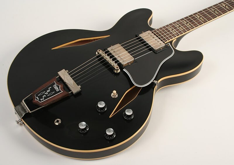 

Электрогитара Gibson Custom Shop 1964 Trini Lopez Standard Reissue VOS Ebony SN: 111811