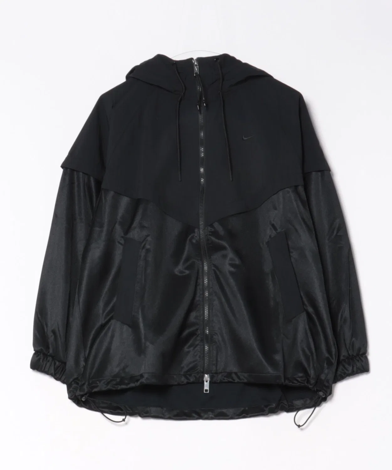 Женская куртка Nike W OS Hooded WR JKT MOD, оверсайз, чёрная