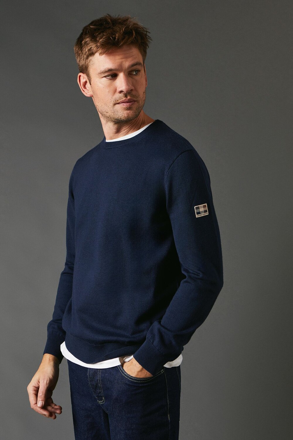 

Джемпер вязаный Aquascutum Active с круглым вырезом, темно-синий