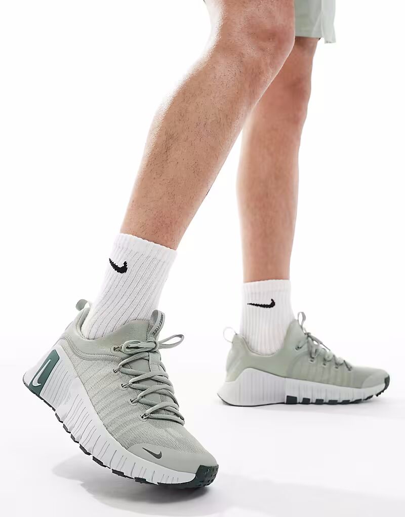 

Кроссовки Nike Training Free Metcon 6 зеленого цвета