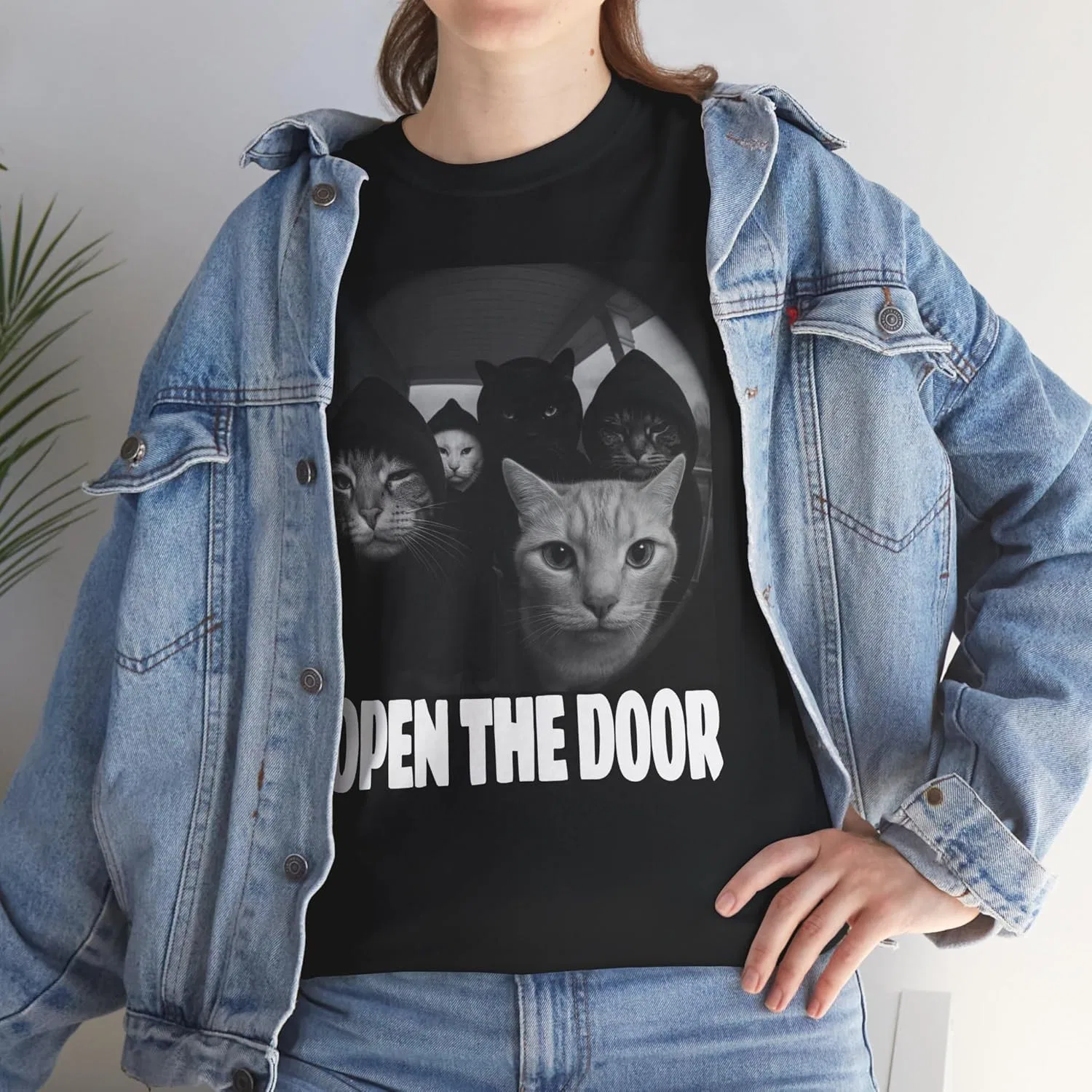 Футболка Open The Door Cats Lover, Cursed Cat Funny Unhinged Oddly Specific, хлопок GENERIC, черный — фото 3