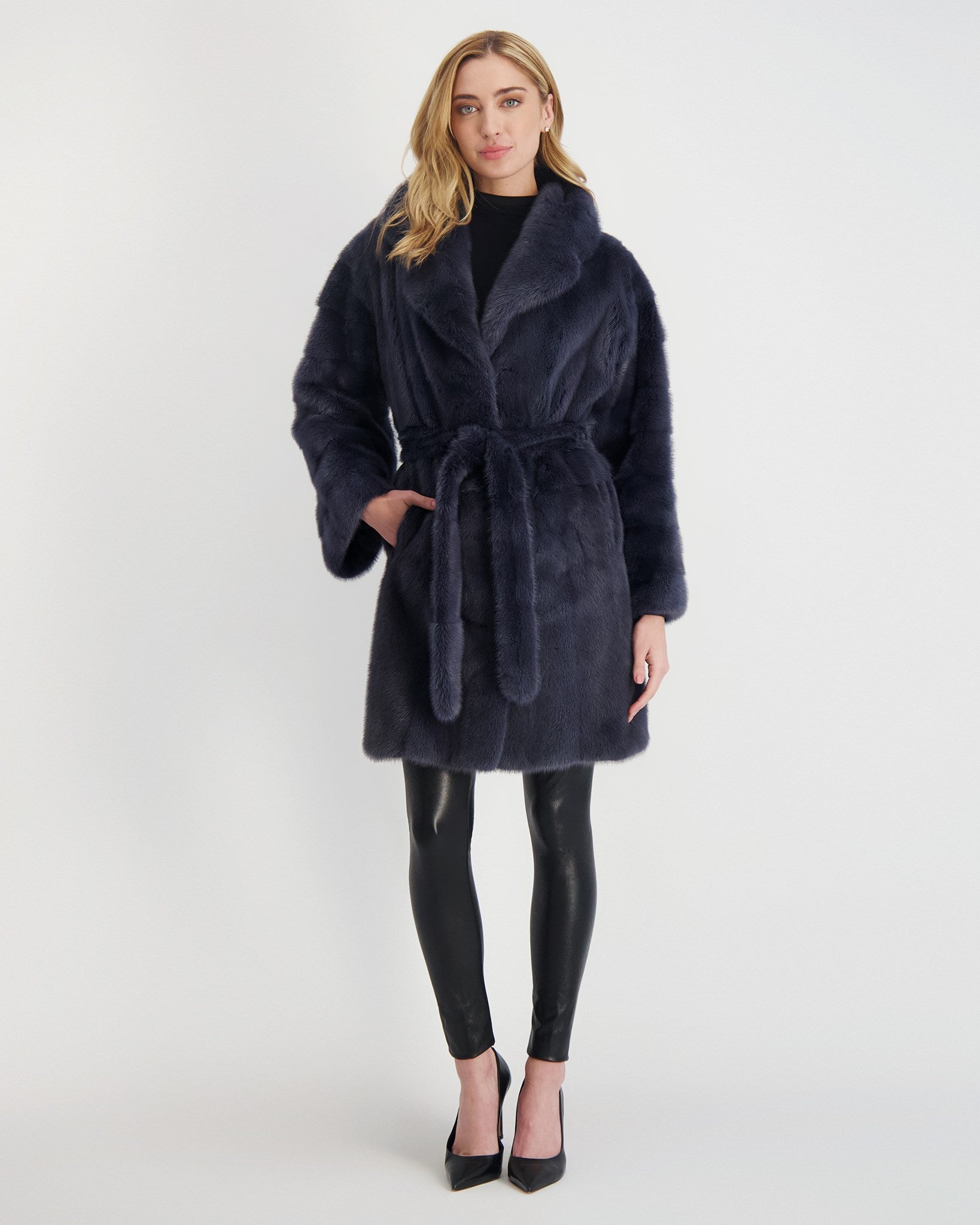

Норковая куртка с поясом Gorski, цвет blue jean