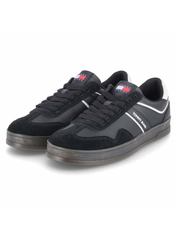 

Кроссовки на шнуровке Tommy Hilfiger, черный