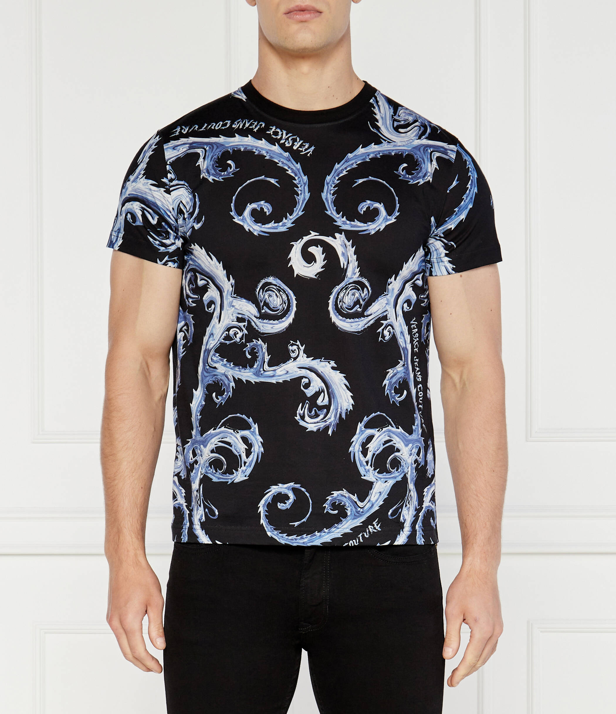 

Футболка Versace Jeans Couture Slim Fit, черный