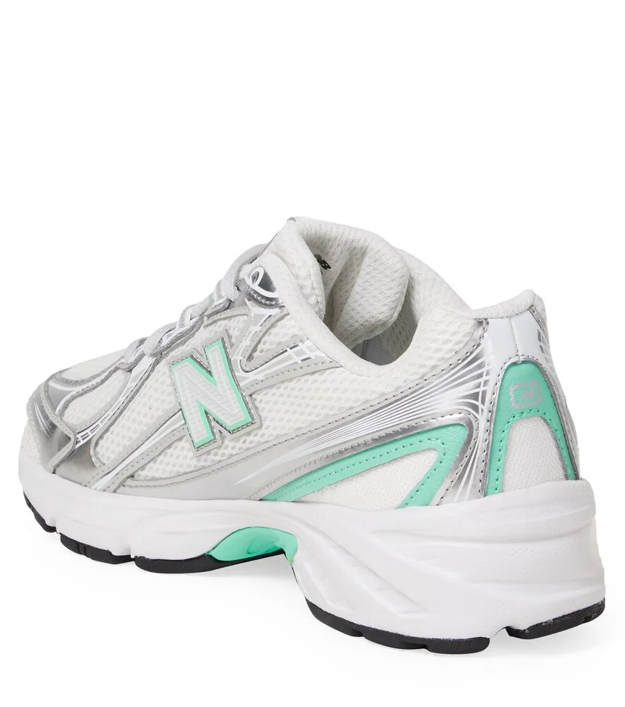 740 кроссовок New Balance Kids, серебро — фото 2