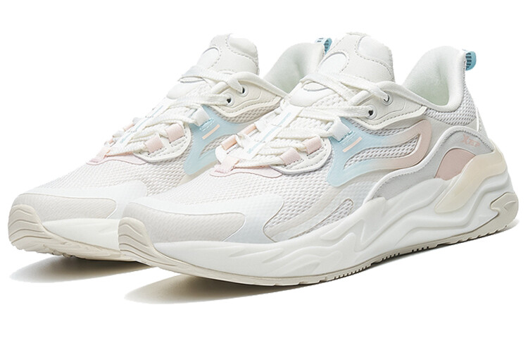 

Кроссовки женские с низким верхом Sail белые Xtep