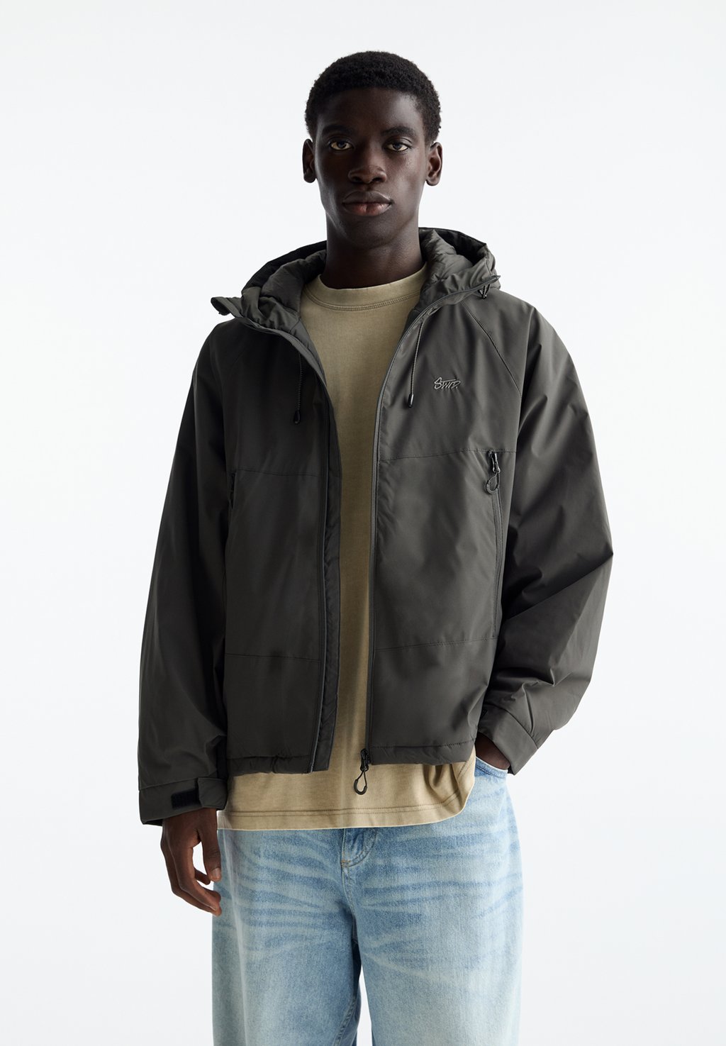 

Водонепроницаемая куртка LIGHTWEIGHT HOODED PULL&BEAR, светло-зеленый