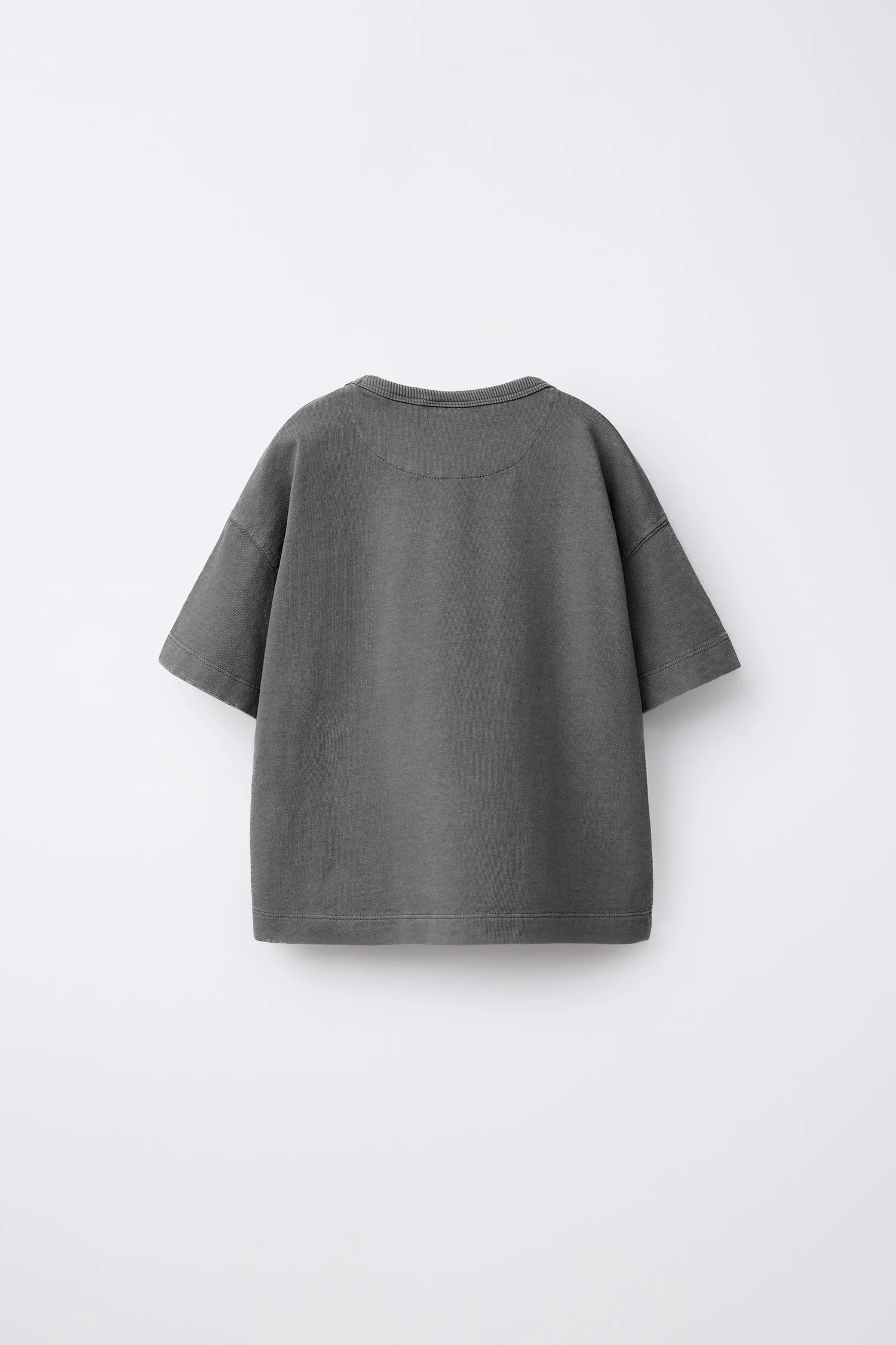 Однотонная футболка, окрашенная методом глажения Zara, черный — фото 2