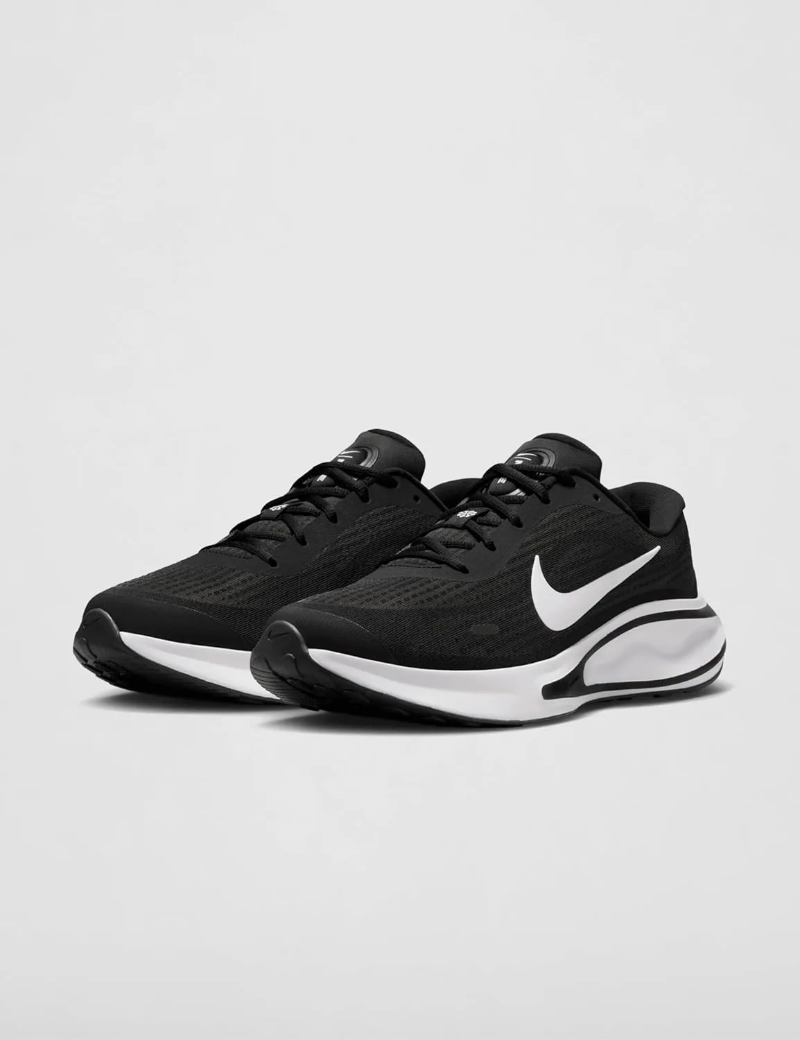 Мужские беговые кроссовки Nike Journey Run для шоссе, черно-белый — фото 4