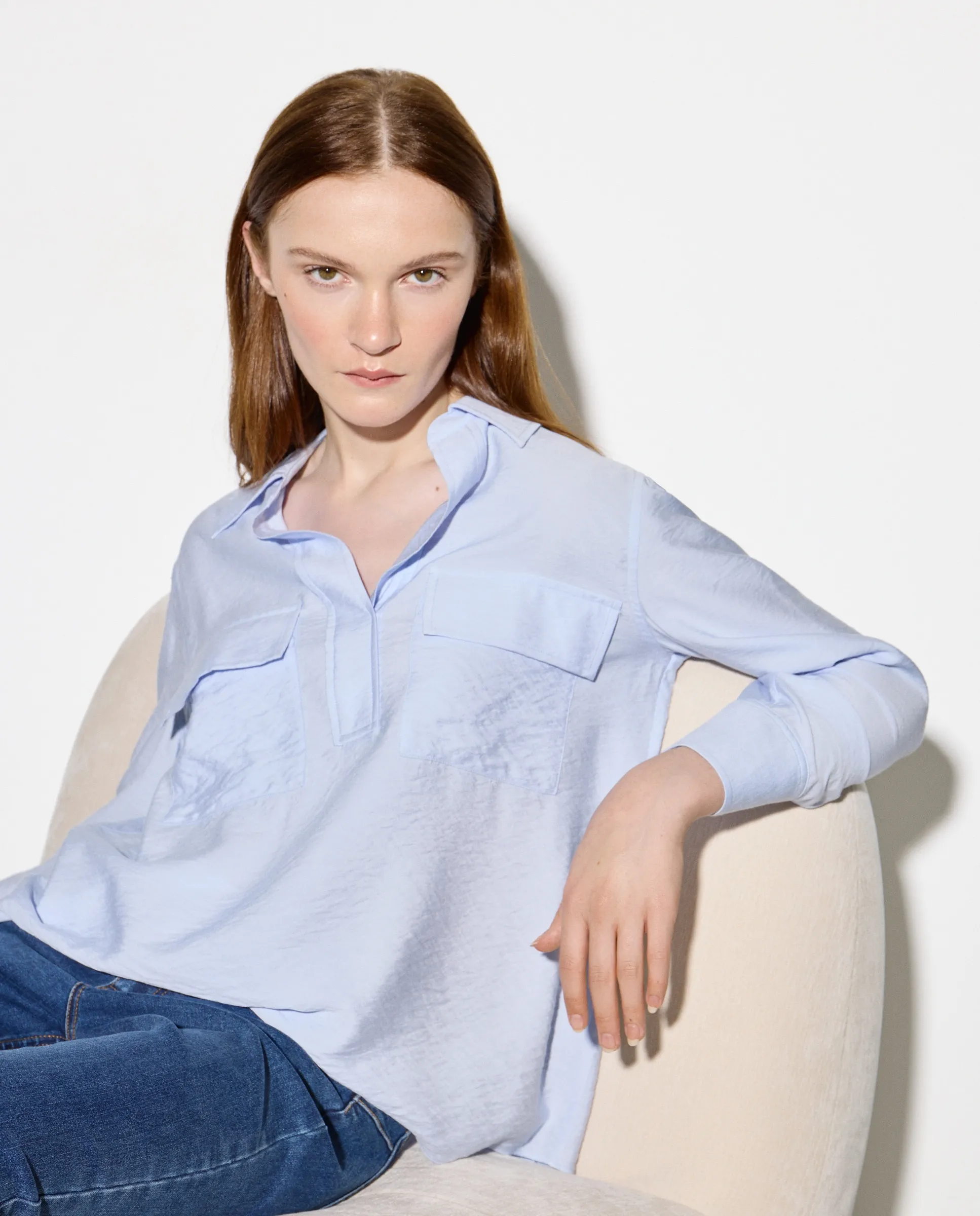 

Женская блузка с длинными рукавами и гладкой текстурой Woman El Corte Inglés, светло-голубой