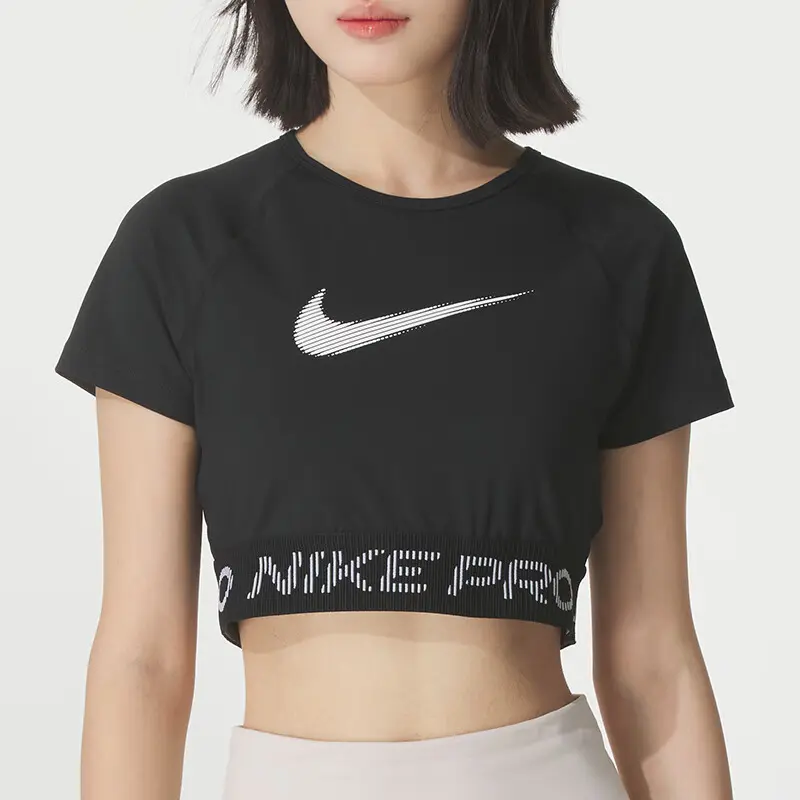 Женская майка Pro Dri FIT с коротким рукавом и принтом Nike, черный — фото 3