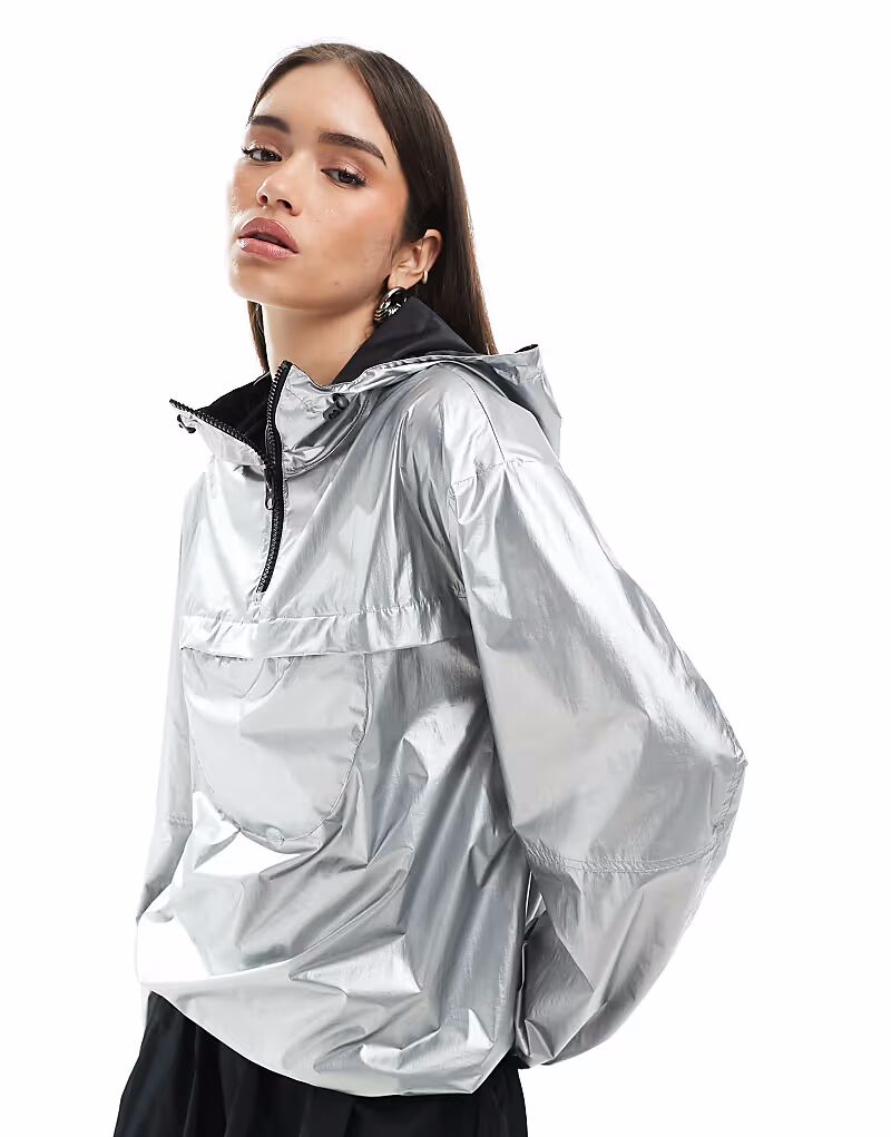 

Куртка-дождевик ASOS DESIGN pac-a-mac цвета серебристый металлик