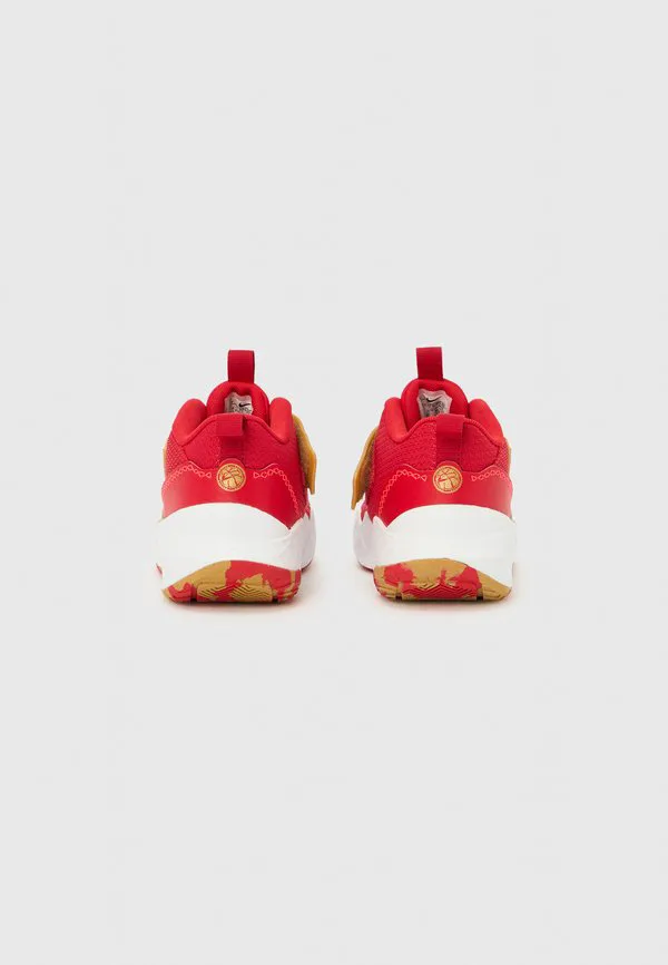 Баскетбольные кроссовки team hustle унисекс Nike Performance, University Red/White/Gold-Coloured/Crimson — фото 3