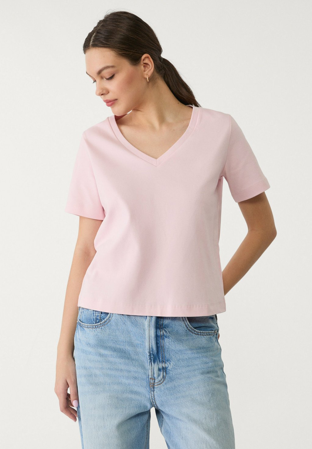

Базовая футболка REGULAR FIT Stradivarius, светло-розовый
